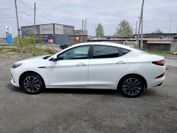 2023 JAC J7 I, белый, 2000000 рублей - вид 1