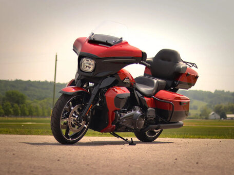 2025 Harley-Davidson Street Glide Ultra, красный, 4590000 рублей, вид 2