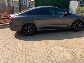 2015 Chrysler 200 II, серый, 1900000 рублей, вид 2