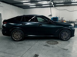 2023 BMW X6 40i III (G06) Рестайлинг, чёрный, 12000000 рублей, вид 4