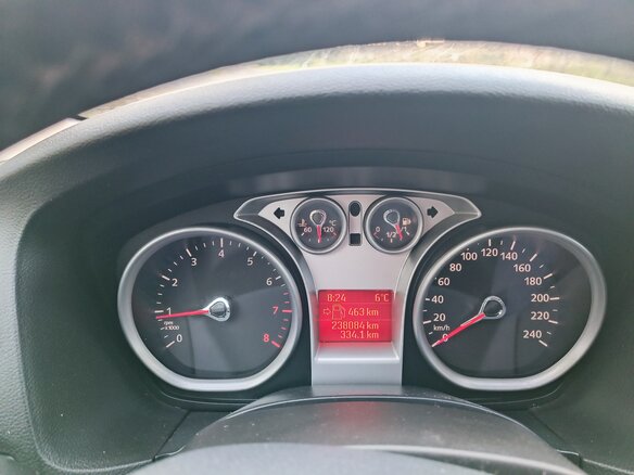 2009 Ford Focus II Рестайлинг, белый, 450000 рублей - вид 10