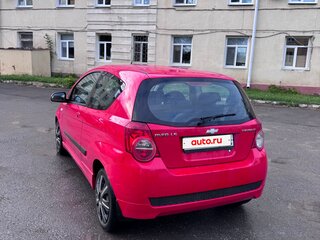 2010 Chevrolet Aveo I Рестайлинг, красный, 420000 рублей, вид 4