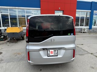 2015 Honda Stepwgn V, серебристый, 1499999 рублей, вид 4