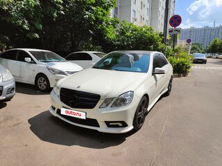 2011 Mercedes-Benz E-Класс 300 IV (W212, S212, C207), белый, 1550000 рублей, вид 2