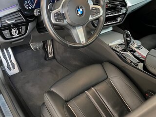 2019 BMW 5 серии 525d VII (G30/G31/G38), серый, 4650000 рублей, вид 5