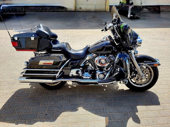 2008 Harley-Davidson Electra Glide, чёрный, 900000 рублей - вид 1