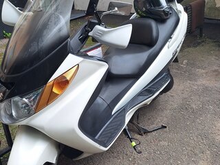 2002 Suzuki Burgman (SkyWave) 400, белый, 209000 рублей, вид 2