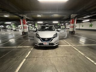 2017 Nissan Note e-Power II Рестайлинг, серый, 1099000 рублей, вид 2