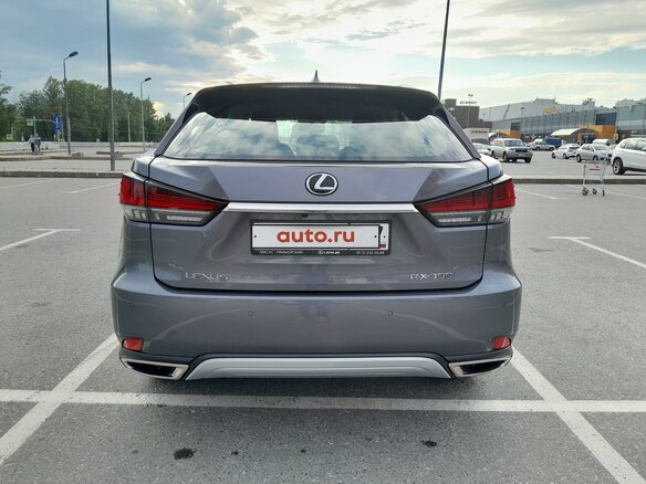 2020 Lexus RX 300 IV Рестайлинг, серый, 4950000 рублей - вид 4