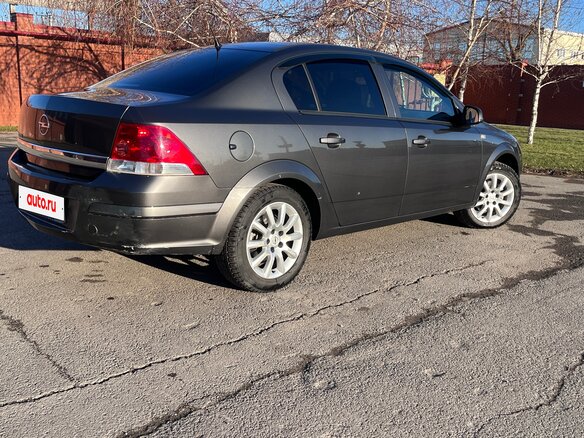 2010 Opel Astra H Рестайлинг, серый, 615000 рублей - вид 3