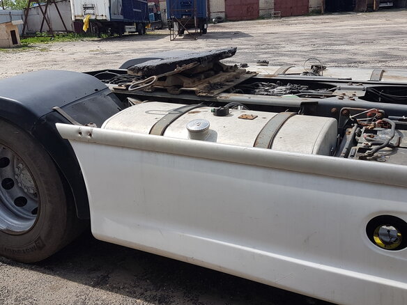 2007 DAF XF 105, белый, 2500000 рублей - вид 2