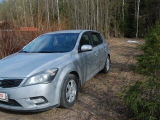 2011 Kia Ceed I Рестайлинг, серебристый, 570000 рублей, вид 3