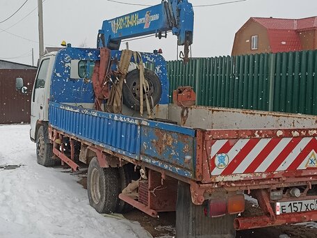 1998 Isuzu Elf (N-series), белый, 1770000 рублей, вид 2