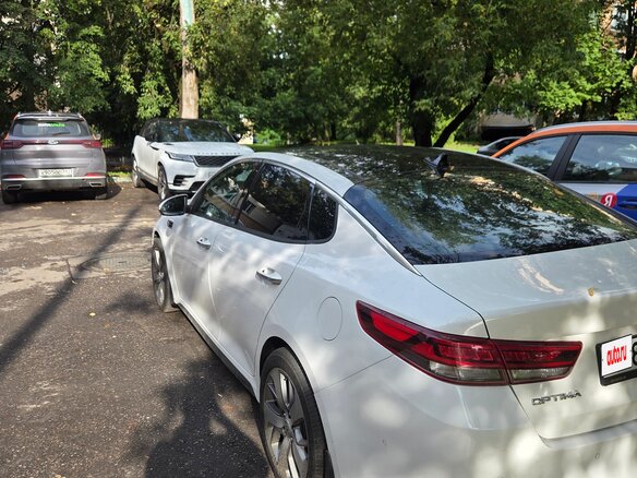 2017 Kia Optima IV, белый - вид 4