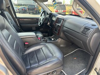 2005 Ford Explorer III, серебристый, 700000 рублей, вид 5