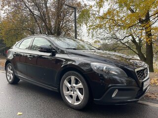 2015 Volvo V40 Cross Country I, чёрный, 1404000 рублей, вид 3