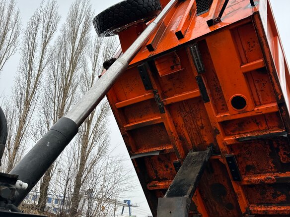 2014 КамАЗ 6520, оранжевый, 1700000 рублей - вид 25