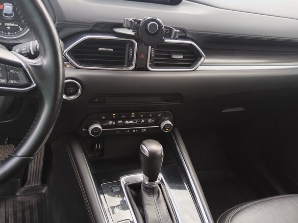 2020 Mazda CX-5 II, чёрный, 2450000 рублей - вид 8