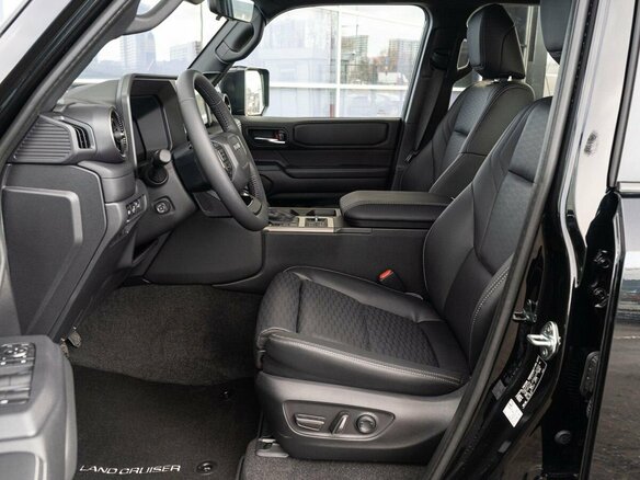 2025 Toyota Land Cruiser Prado 250 Series, чёрный, 11700000 рублей - вид 13
