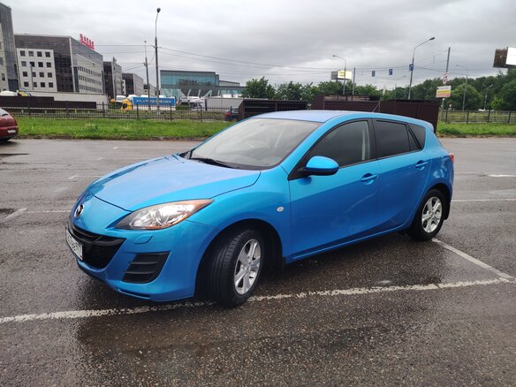2009 Mazda 3 II (BL), голубой, 930000 рублей
