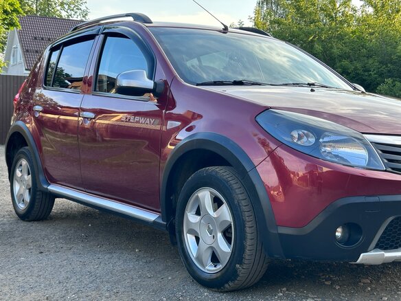 2011 Renault Sandero Stepway I, красный, 620000 рублей - вид 14