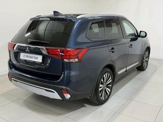 2020 Mitsubishi Outlander III Рестайлинг 3, синий, 1570000 рублей, вид 3