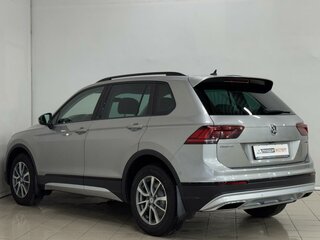 2019 Volkswagen Tiguan II, серебристый, 2519000 рублей, вид 4