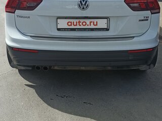 2017 Volkswagen Tiguan II, белый, 2100000 рублей, вид 3