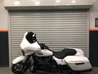 2025 Harley-Davidson Street Glide, белый, 3850000 рублей, вид 1