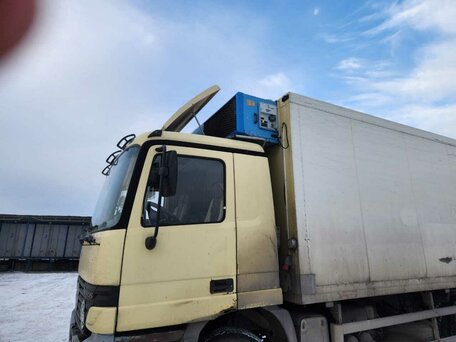 1998 Mercedes-Benz Actros, бежевый, 2500000 рублей, вид 2