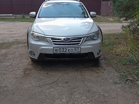 2010 Subaru Impreza III, белый, 780000 рублей