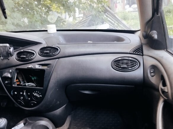 1999 Ford Focus I, серебристый, 135000 рублей - вид 8