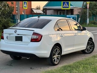 2018 Skoda Rapid I Рестайлинг, белый, 1700000 рублей, вид 3