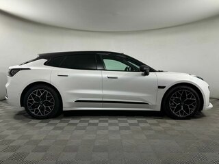 2024 Zeekr 001 100 kWh I Рестайлинг 1, белый, 6099000 рублей, вид 4