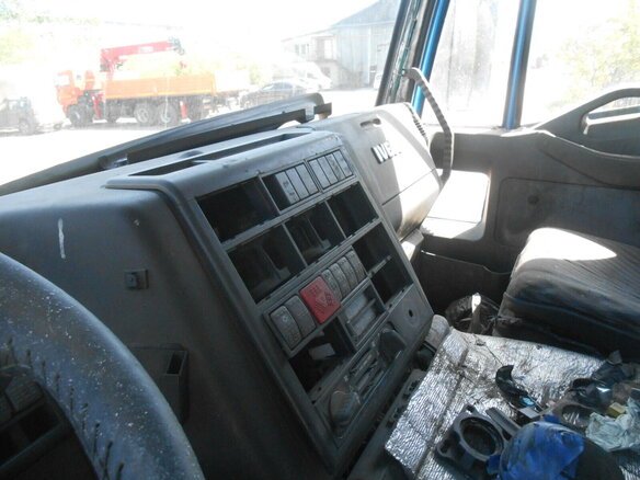 1996 Iveco EuroTech, синий, 195000 рублей - вид 16