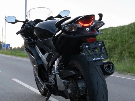 2015 Honda VFR 800, чёрный, 1135000 рублей, вид 3