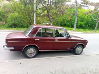 1975 Lada (ВАЗ) 2103, пурпурный, 350000 рублей, вид 3