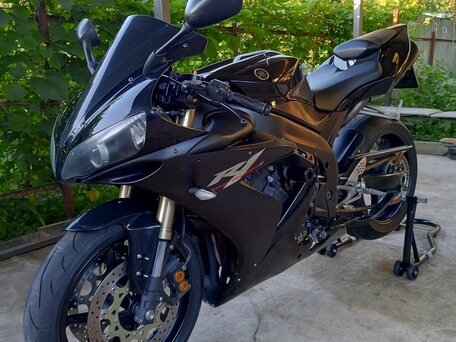 2005 Yamaha YZF-R1, чёрный, 770000 рублей, вид 2