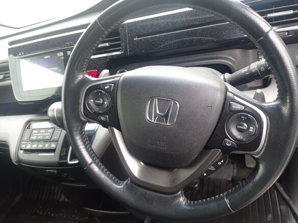 2016 Honda Stepwgn Spada V, белый, 1974444 рублей - вид 12