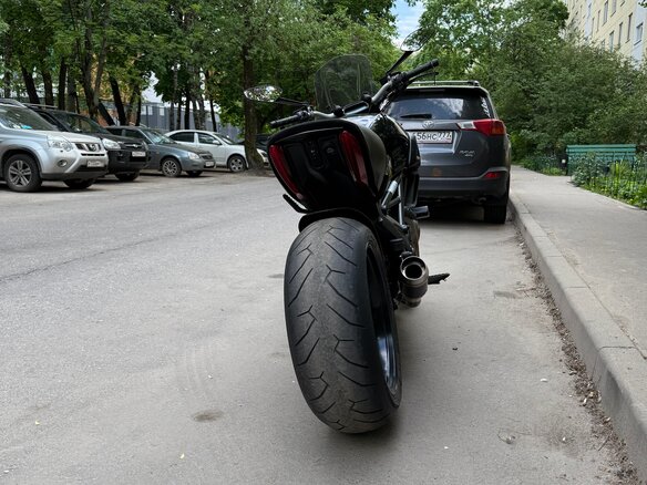 2011 Ducati Diavel, чёрный, 1100000 рублей - вид 6