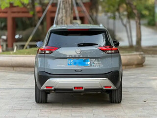 2023 Nissan X-Trail IV, серый, 2700888 рублей, вид 4