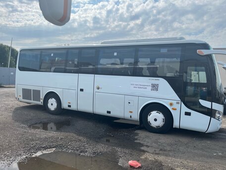 2019 Yutong ZK6938HB9, белый, 6700000 рублей, вид 2