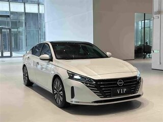 2023 Nissan Altima VI (L34) Рестайлинг, белый, 1750000 рублей, вид 3