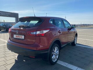 2015 Nissan Qashqai II, красный, 1570739 рублей, вид 5