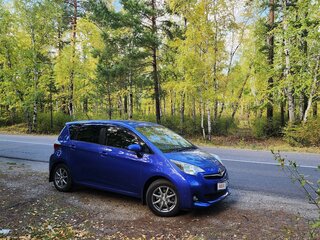 2011 Toyota Ractis II, синий, 930000 рублей, вид 2
