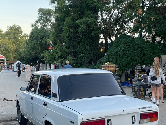 2004 Lada (ВАЗ) 2107, белый, 265000 рублей - вид 8