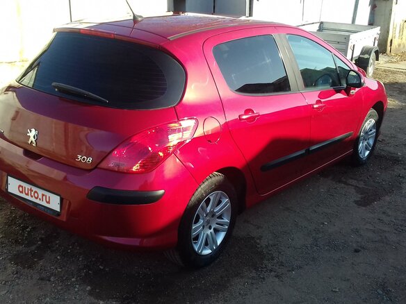 2010 Peugeot 308 I, красный - вид 2