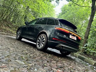 2021 Lincoln Corsair I, серый, 2570000 рублей, вид 4