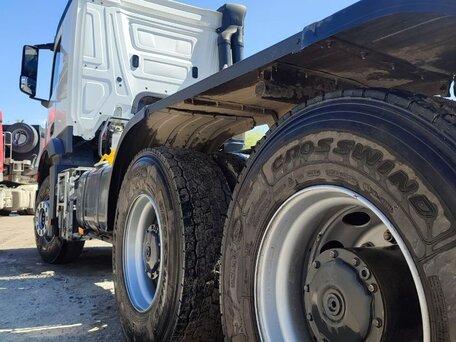 2023 Mercedes-Benz Arocs, белый, 15513953 рублей, вид 4