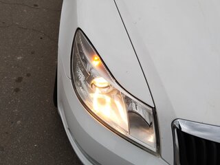 2013 Skoda Octavia II (A5) Рестайлинг, белый, 1000000 рублей, вид 5